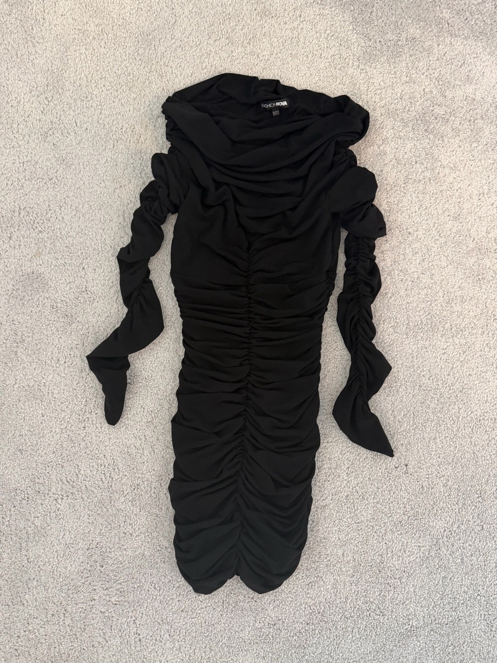 Fashion Nova Black Long-Sleeve Ruched Bodycon Dress